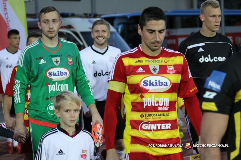 Jako zawodnik Dolcanu Szymon Matuszek miał wiele powodów do uśmiechu